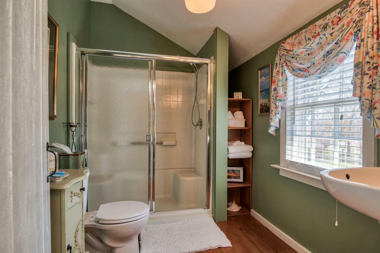 Holiday Guest House Bed & Breakfast Wells Exteriér fotografie